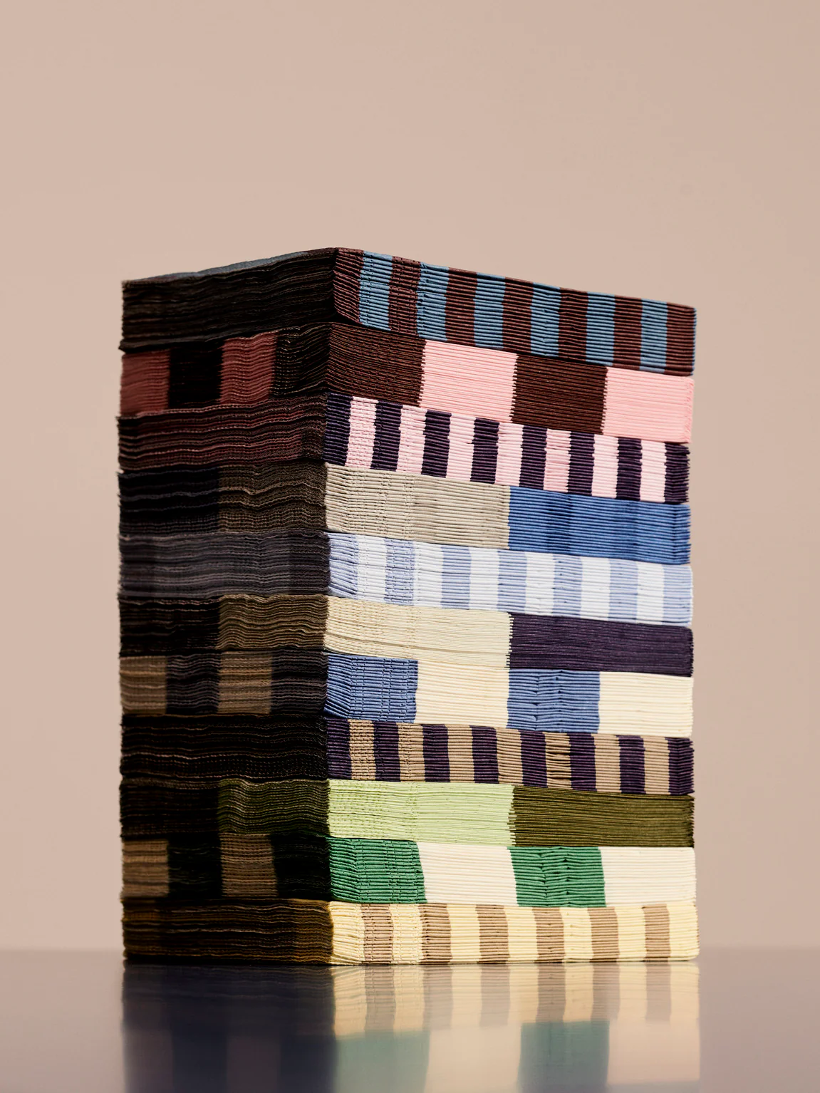 HAY  Pattern servietter, råhvid/mørkeblå - 33x33 cm.