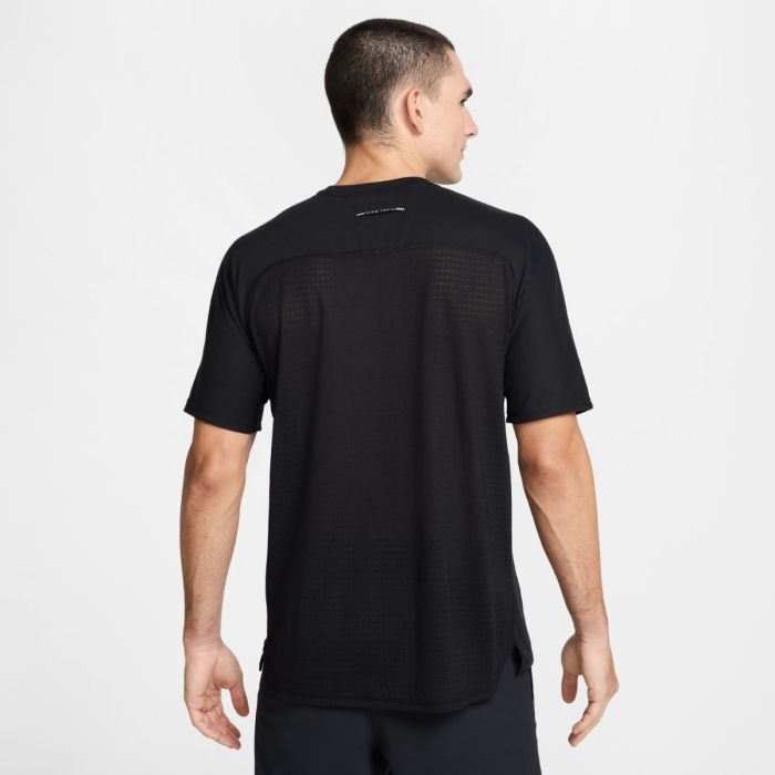 Nike Herre T-shirts Dri-FIT ADV Solar Chase SS Tee Sort