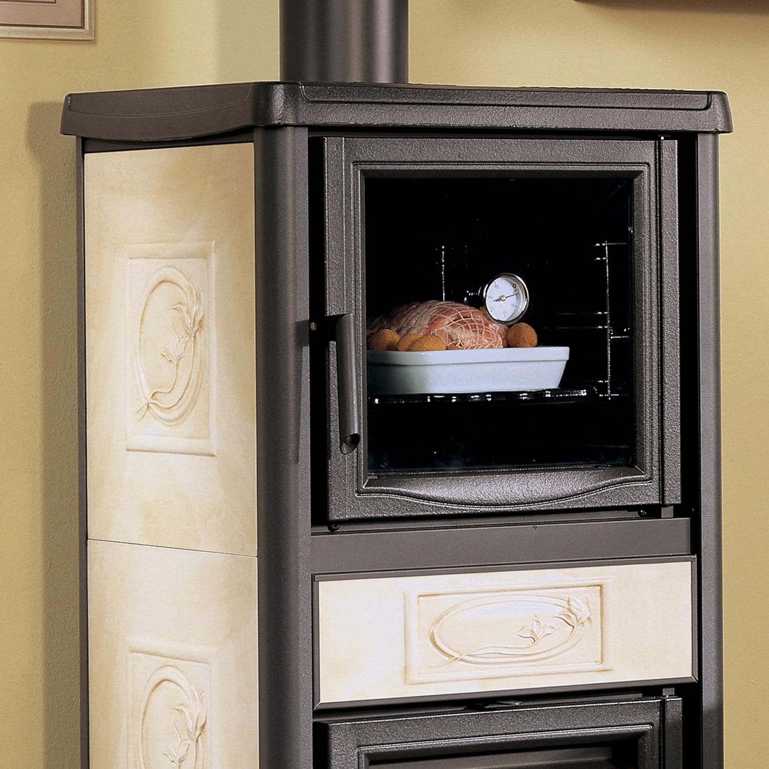 La Nordica Rossella Plus Forno Evo Kaminofen Bordeaux mit Backfach 9,1 kW 260 m³ Holz