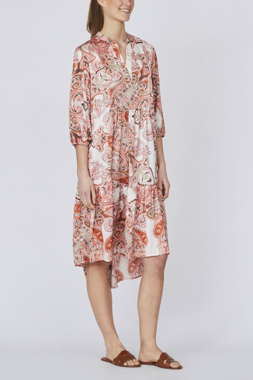 Love & Divine Love958-5 01 coral paisley