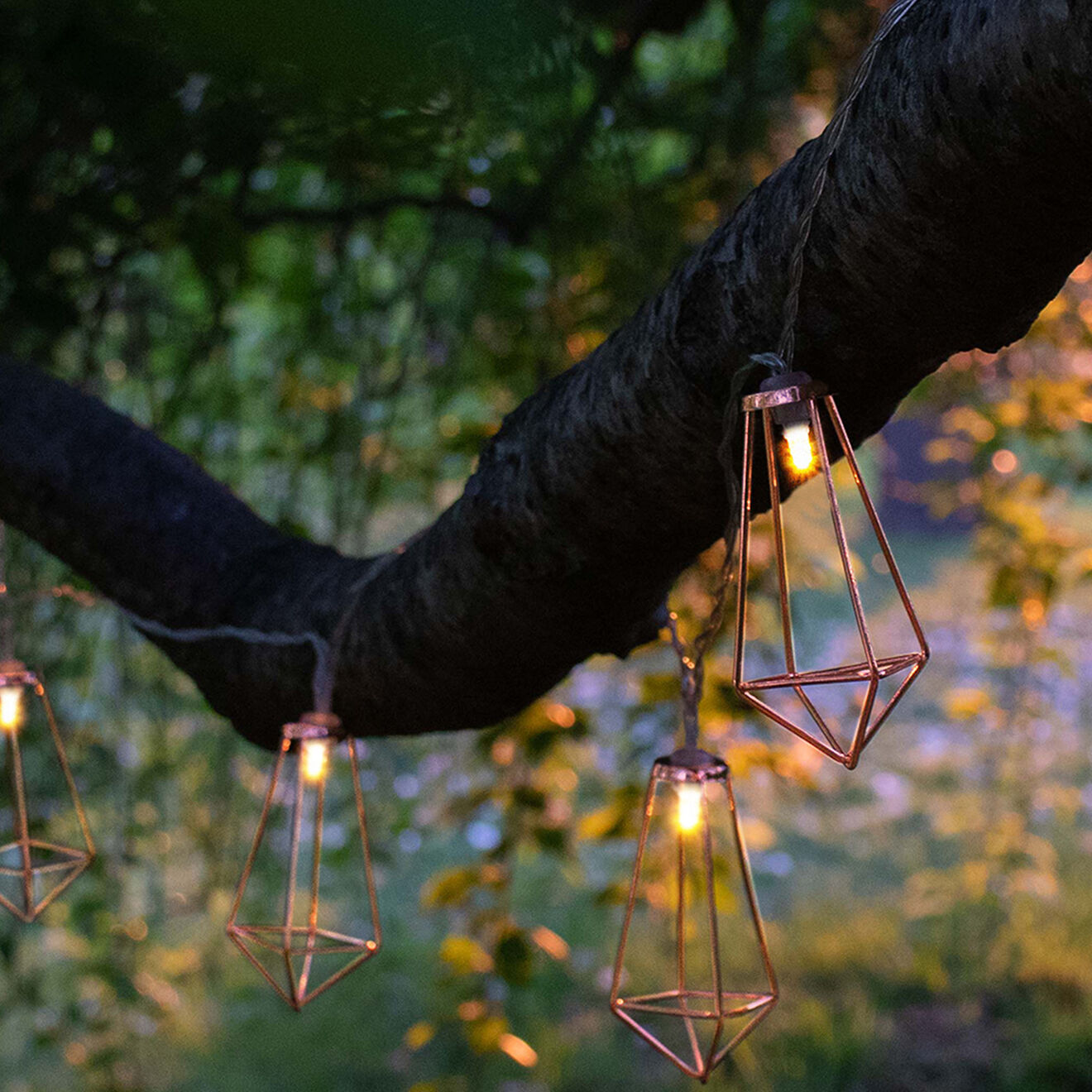Pratik Garden Guirlande Solaire jardin Geometrique dorée - 280 cm