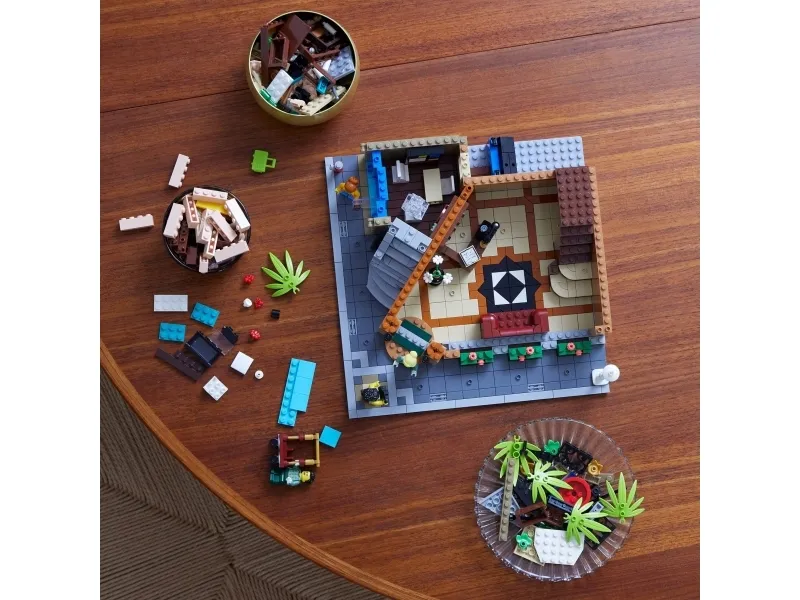 LEGO Icons 10297 Hyggeligt hotel