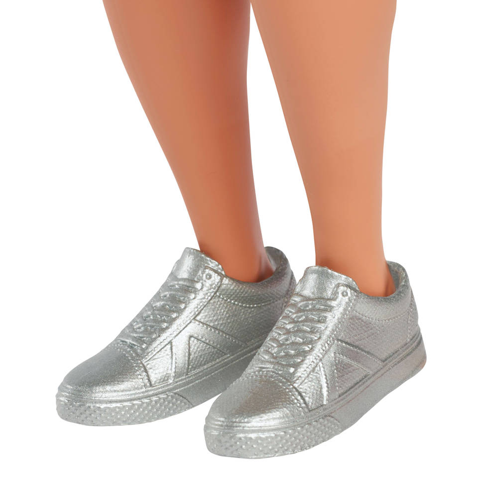 Ken fashionista pop met strandoutfit
