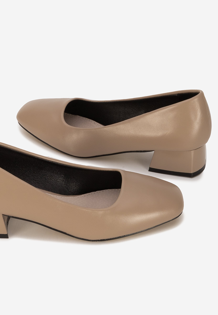 Chaussures à petit talon beige Sindrela