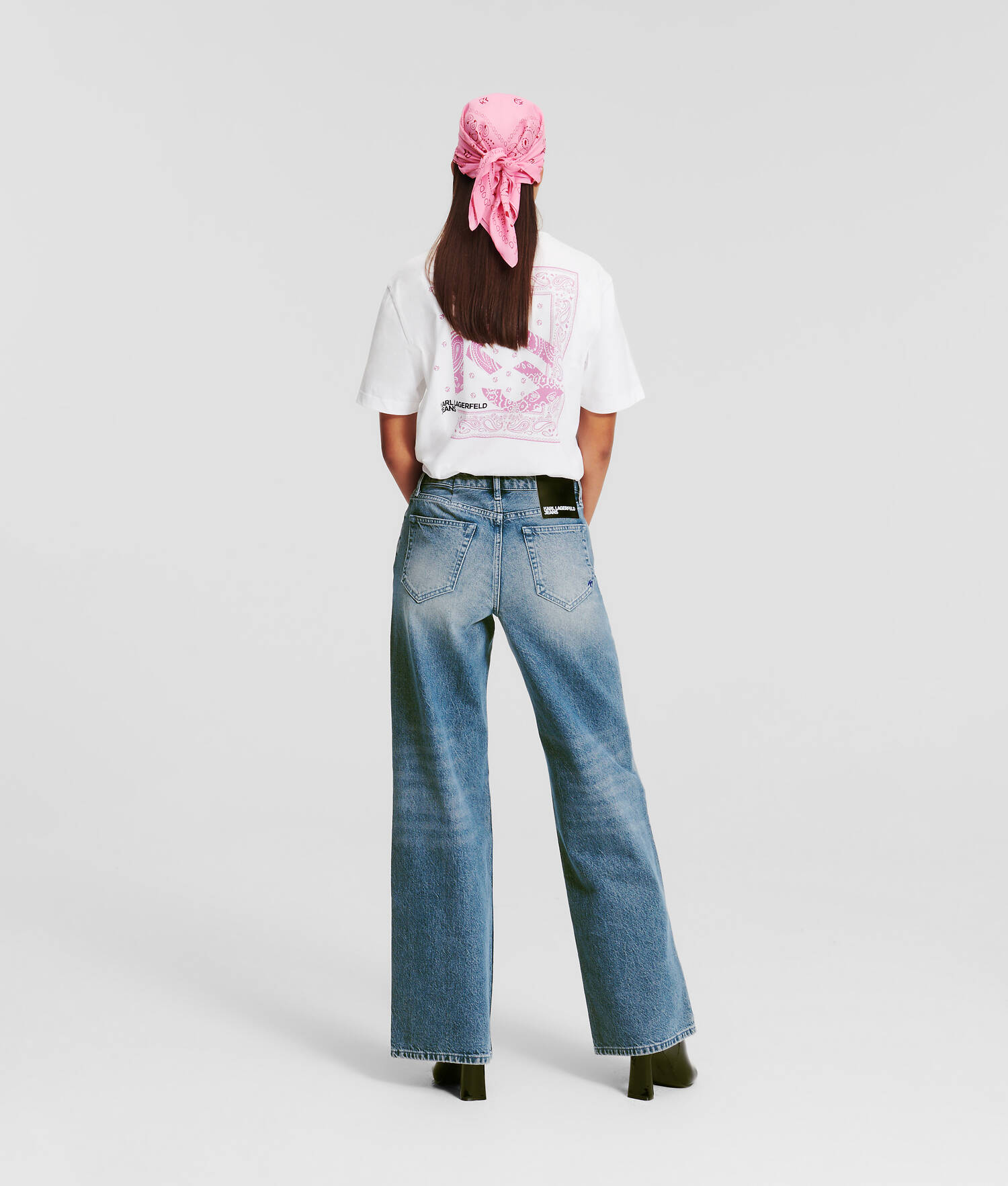JEAN DÉCONTRACTÉ TAILLE MI-HAUTE ENVELOPPANTE KLJ