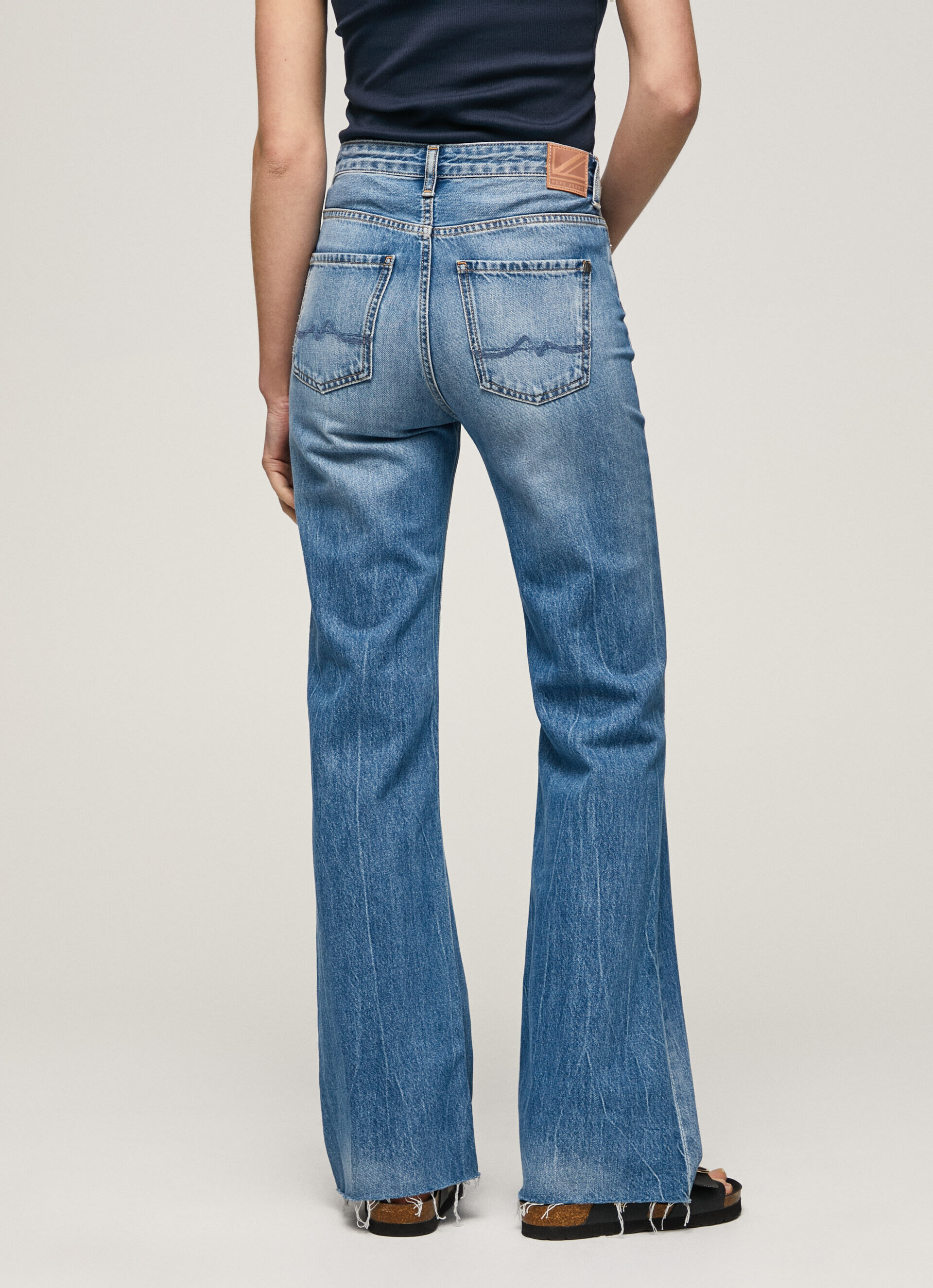 Calça jeans JEAN HARPER FIT FLARE TIRO ALTO - jeans