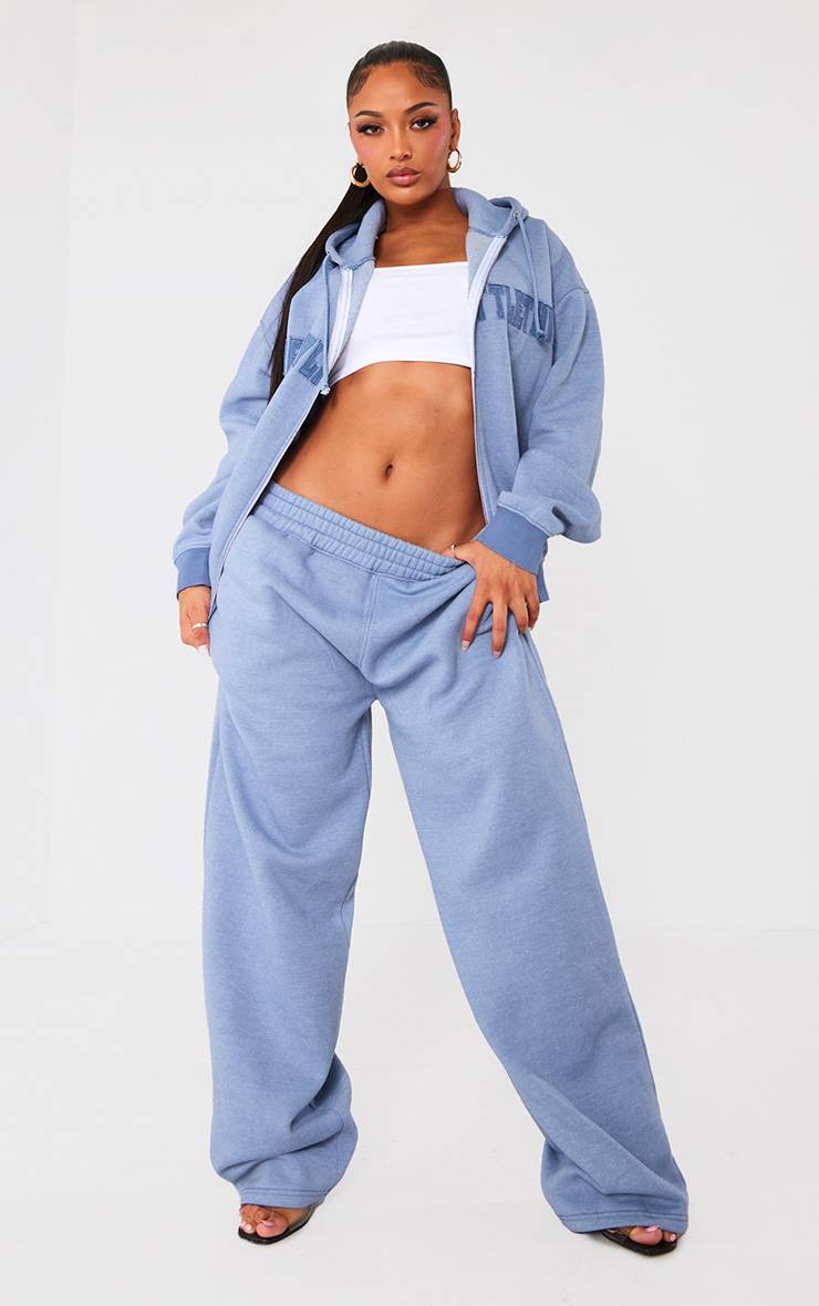 Prettylittlething Shape Sweat À Casynthétiqueche Zippé Brodé Effet Délavé