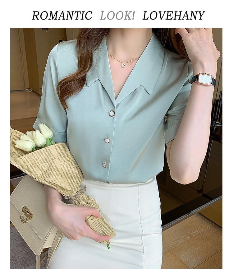 Hevnir - Blouse met korte mouwen en kraag