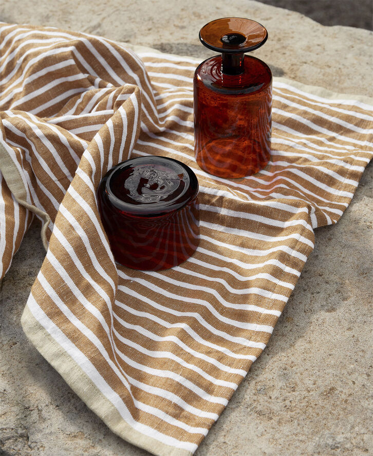 ferm LIVING Hale Tea Towel - Golden Brown/Silve Golden brown