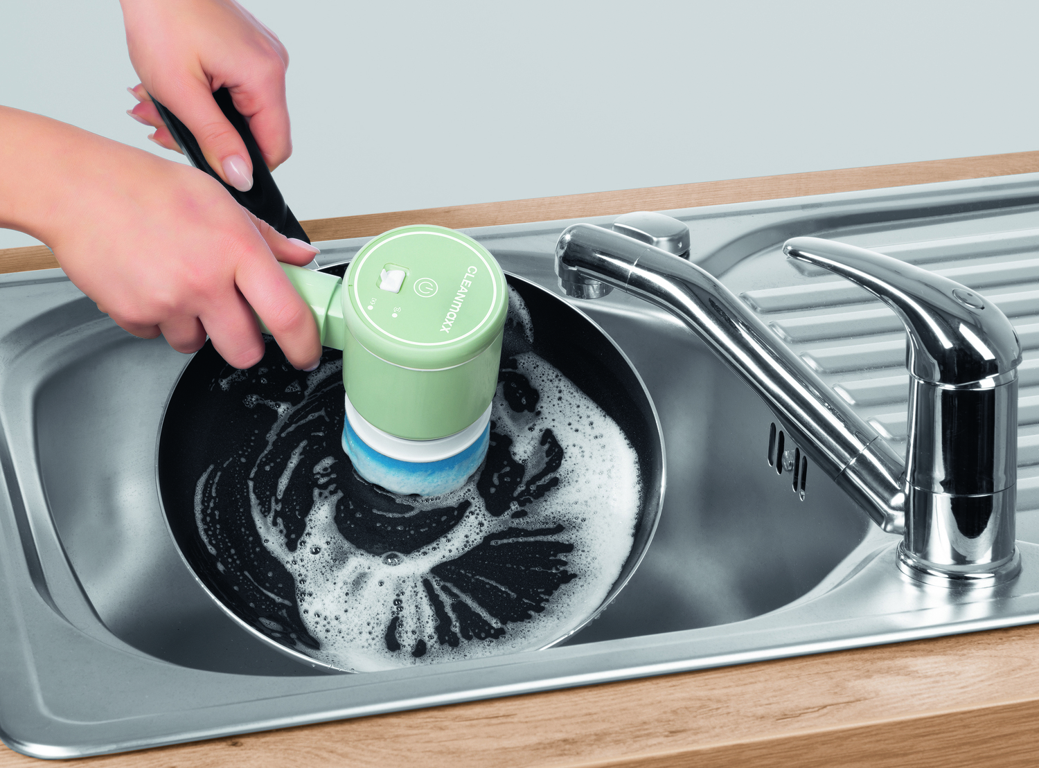 CLEANmaxx Akku-Reinigungsbürste 5-teilig