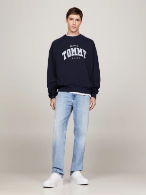 Moletom cropped estilo universitário