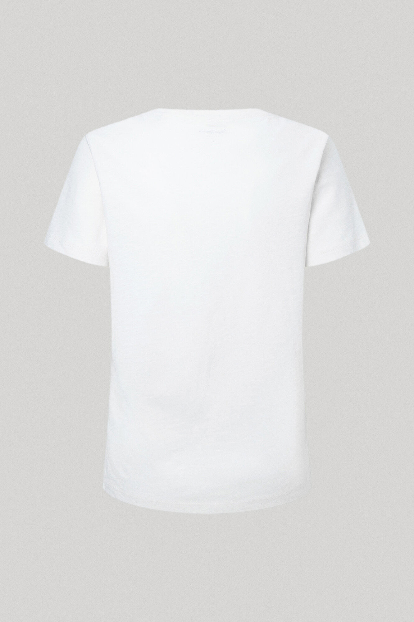 estampa de logotipo em camiseta