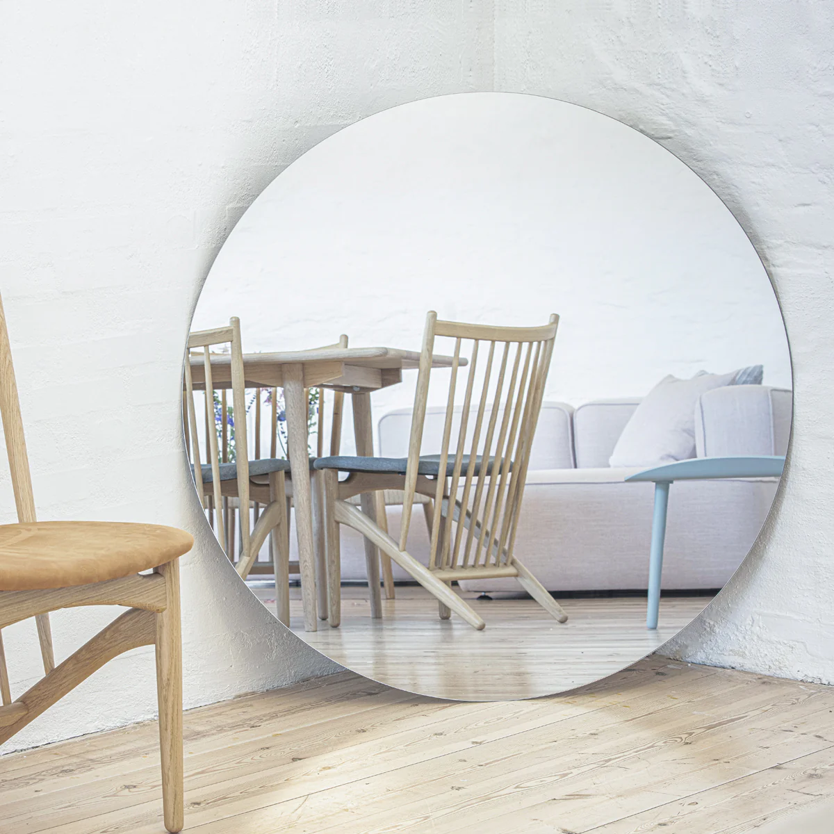 Incado  Design spejl, Sølvfarvet - Ø: 70 cm.