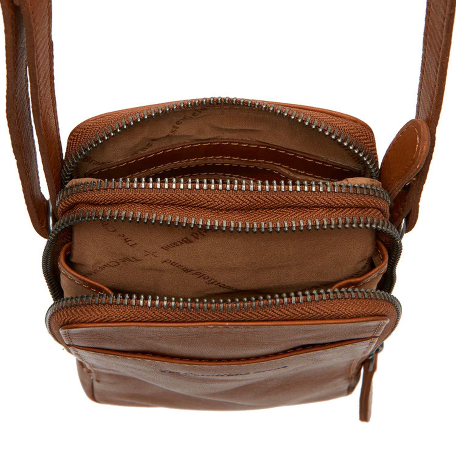 The Chesterfield Brand Alesund Phonebag cognac