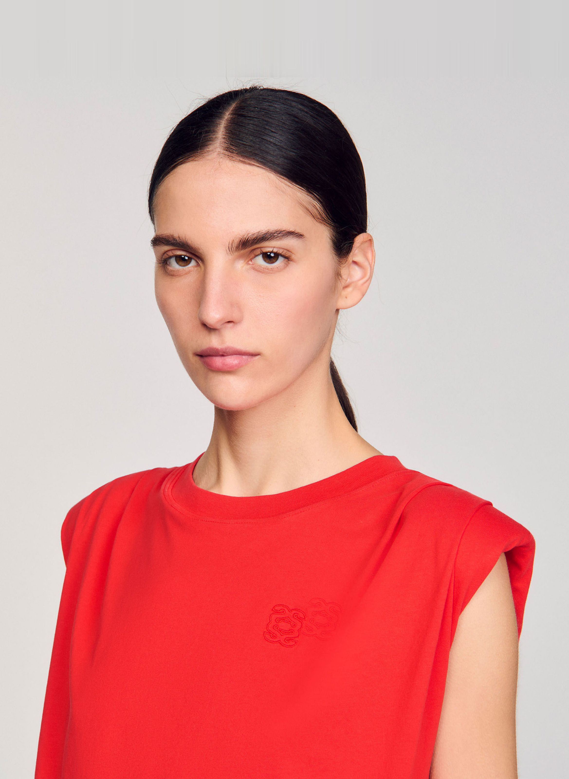 SANDRO Tee-shirt court drapé en coton - Rouge