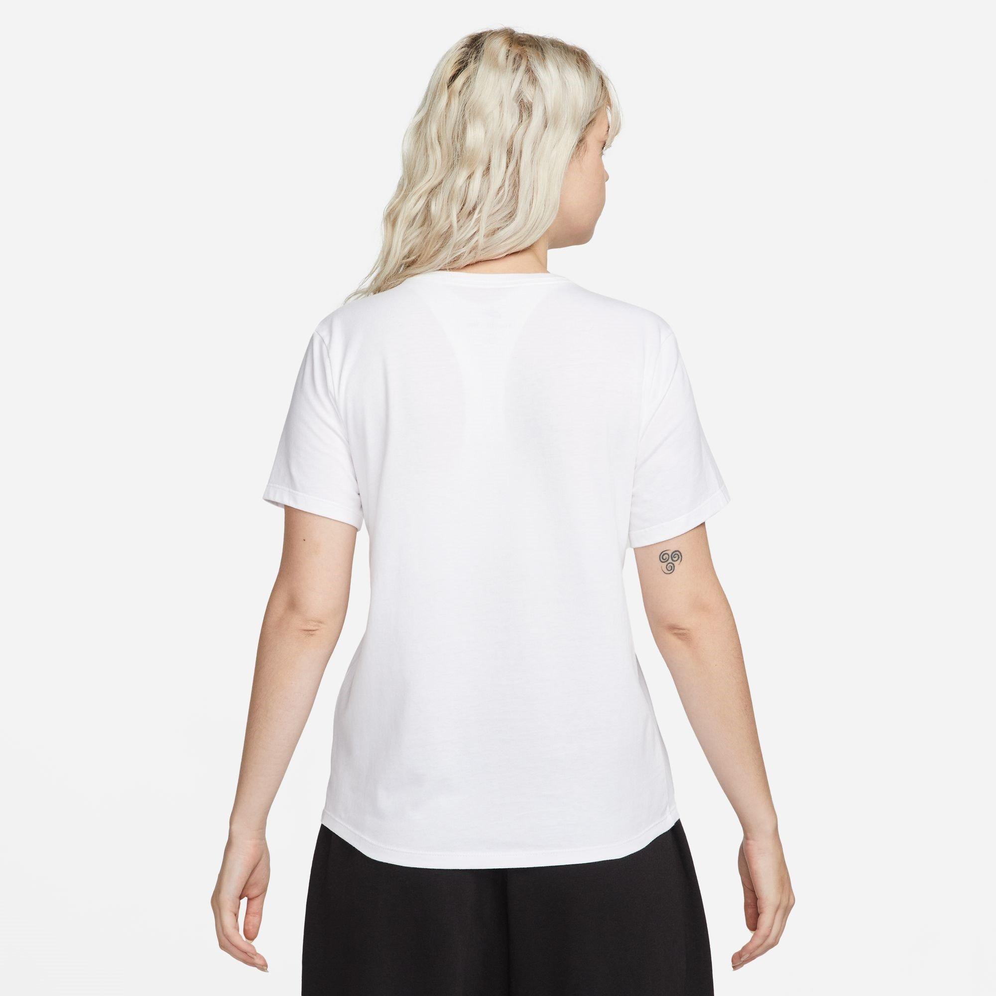 Nike Sportswear Womens Club T Shirt