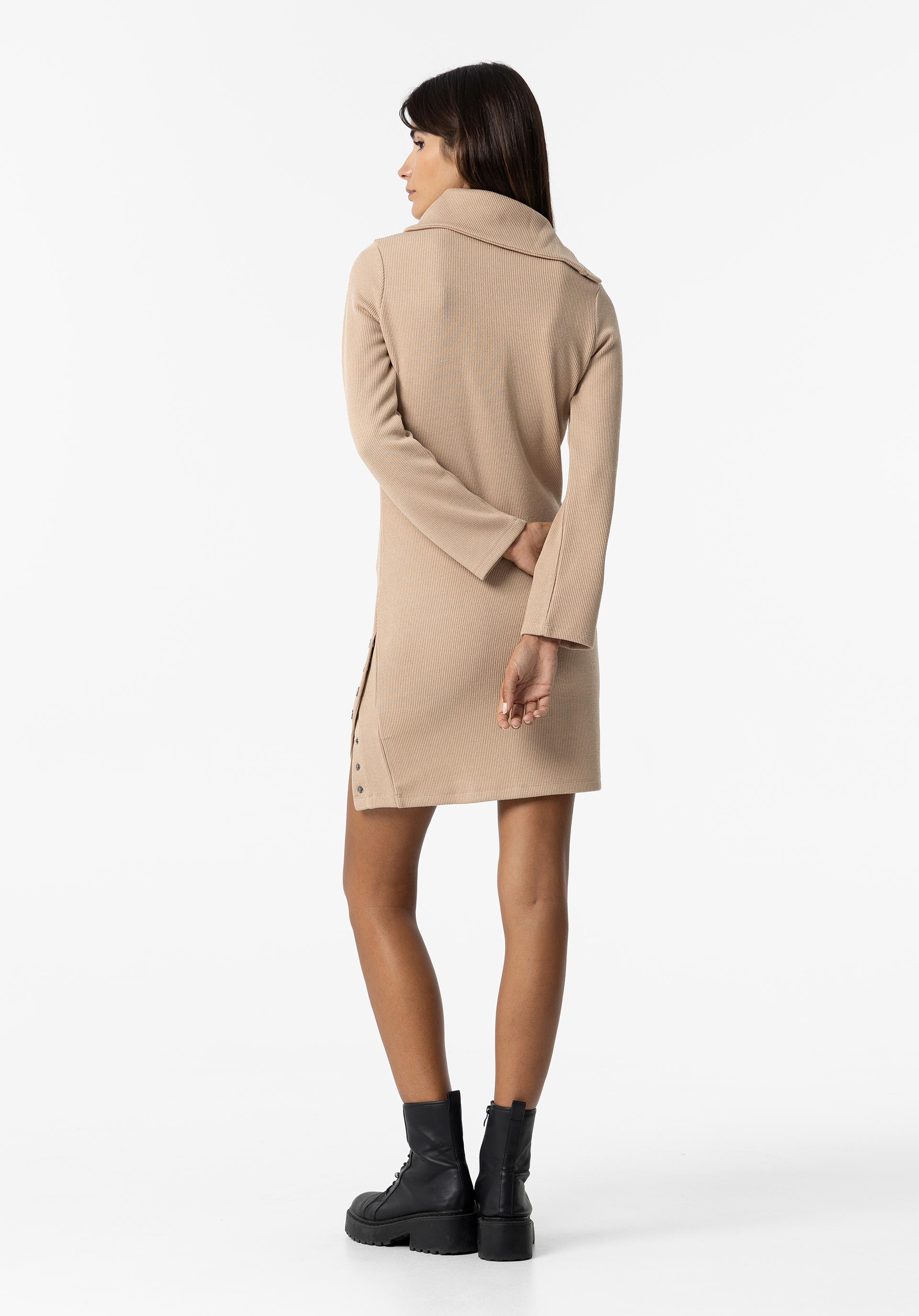 Vestido Canelado com Molas