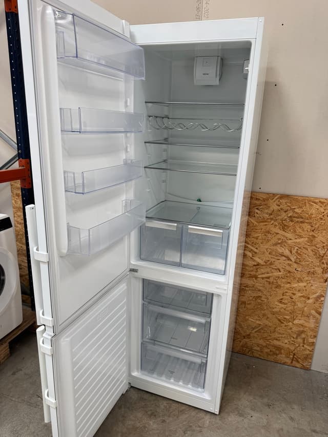 Electrolux køle/fryseskab EN3853MOW