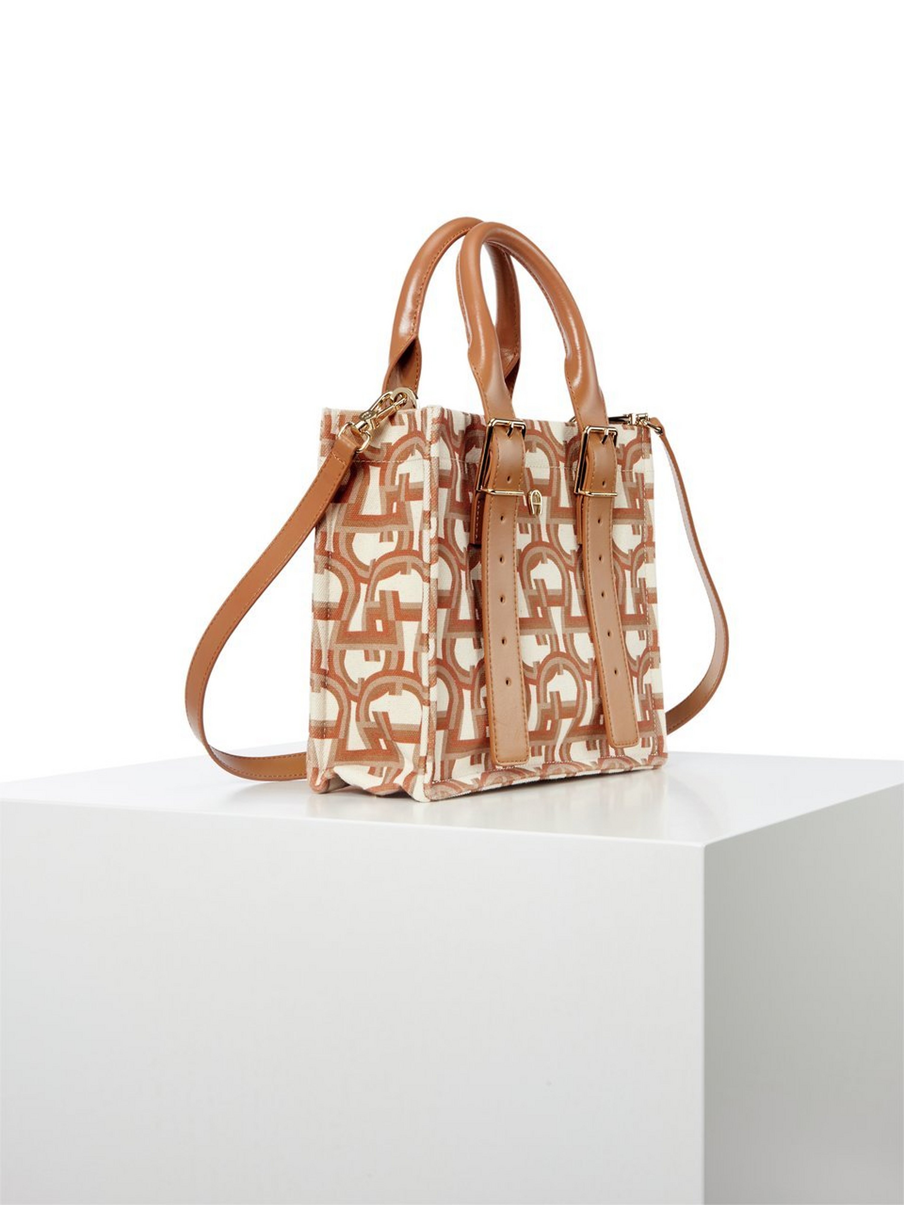 Shopper Jolene M