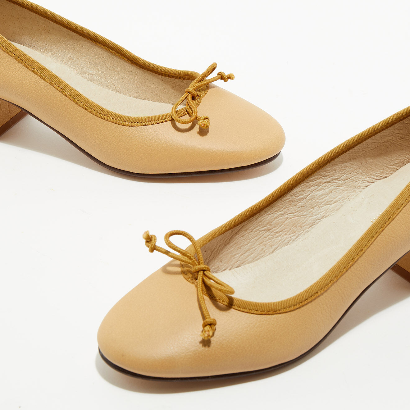 Quartier Latin Ballerines trotters en Cuir verni Diane camel - Talon 4 cm