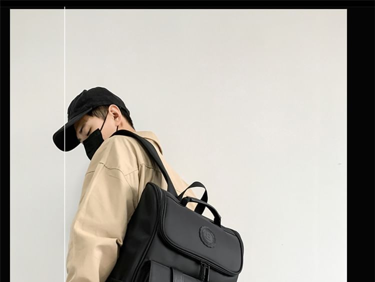 Hikuozy - Nylon rugzak met effen klep