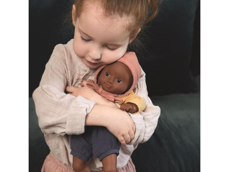 DJECO Puppe Pomea: Mimosa 32 cm Weichkörperpuppe mit schwarzen Schlafaugen