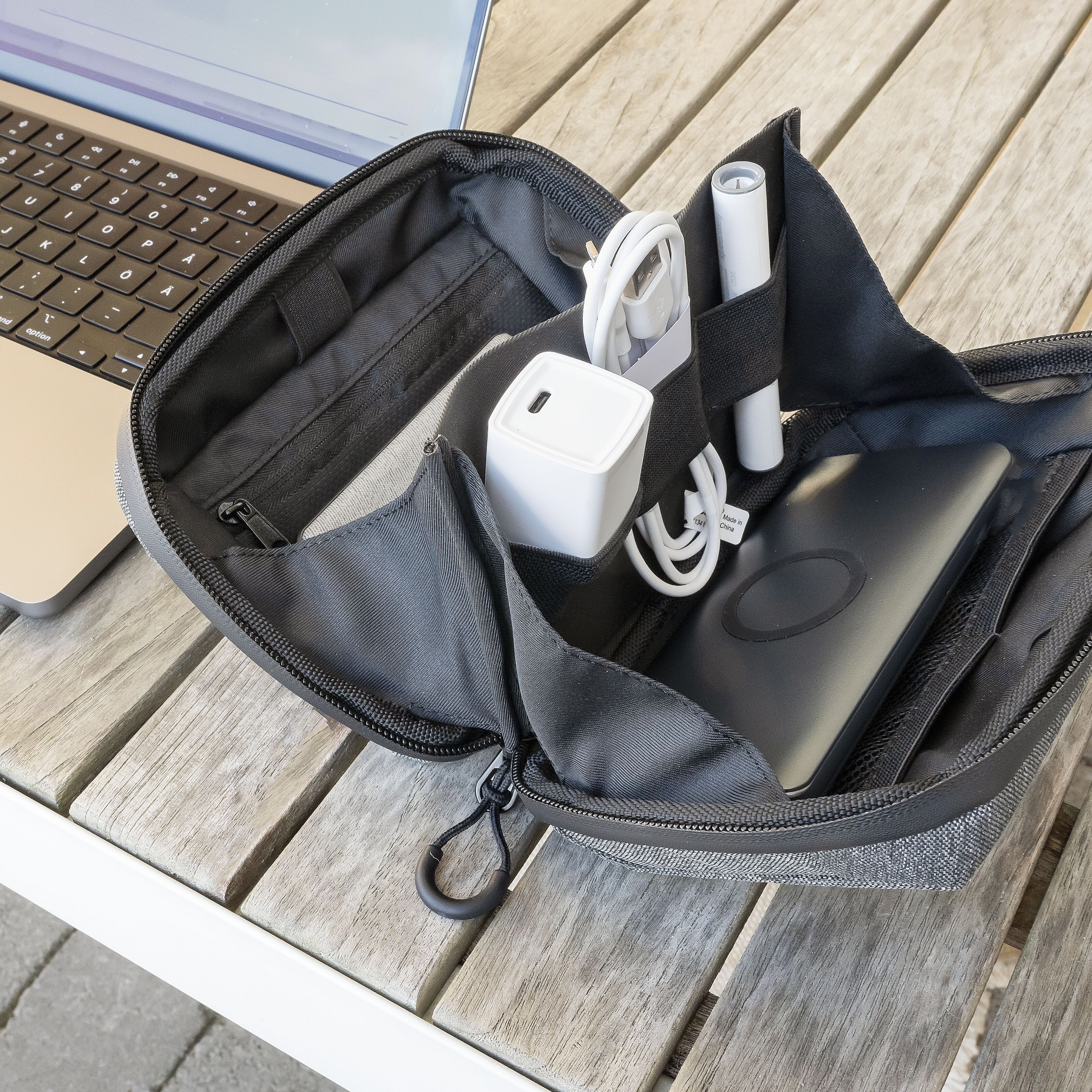 Linocell Tech Bag Oppbevaringsveske for teknologi