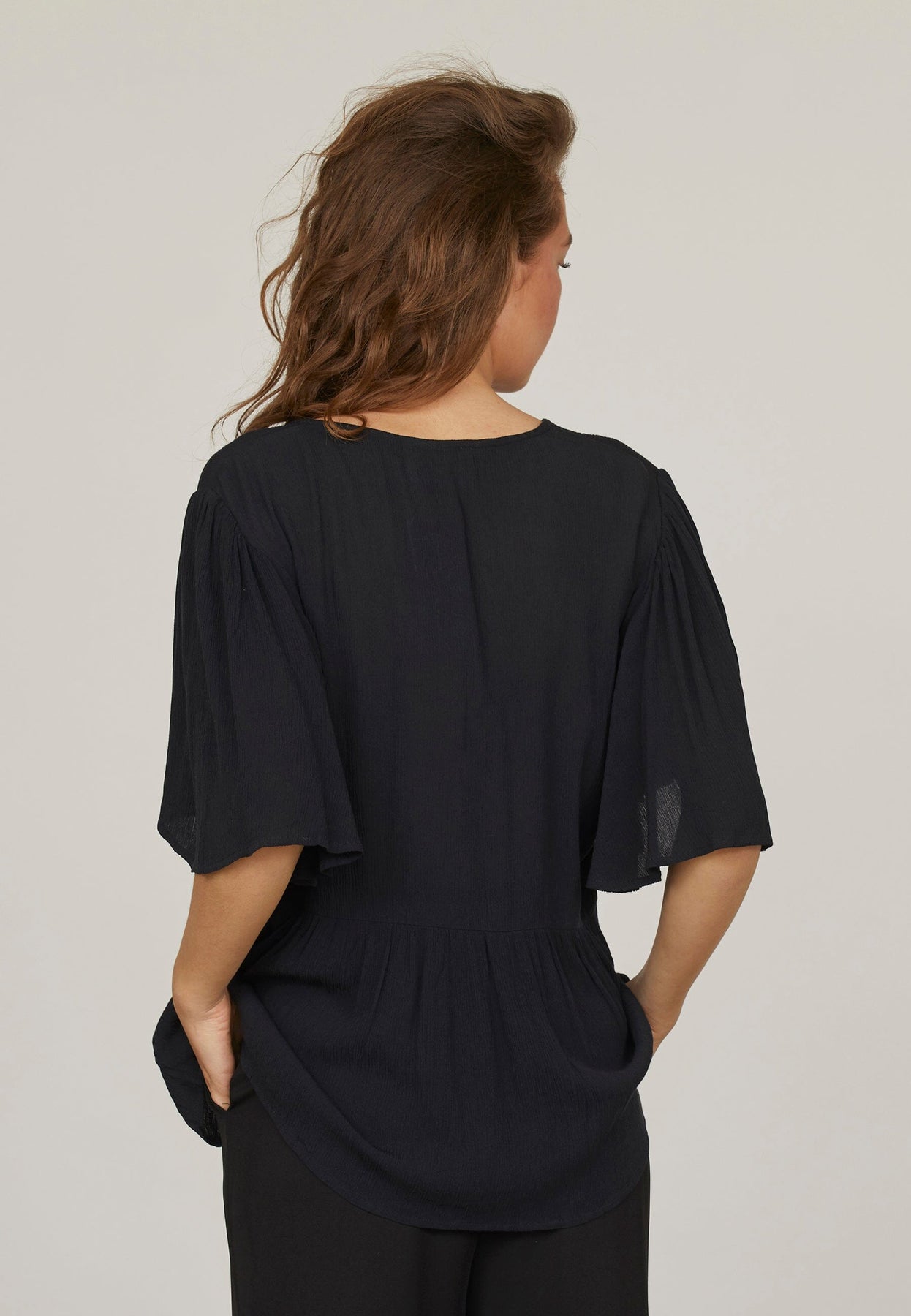 Sisters Point Inza-Top 001 black bamboo