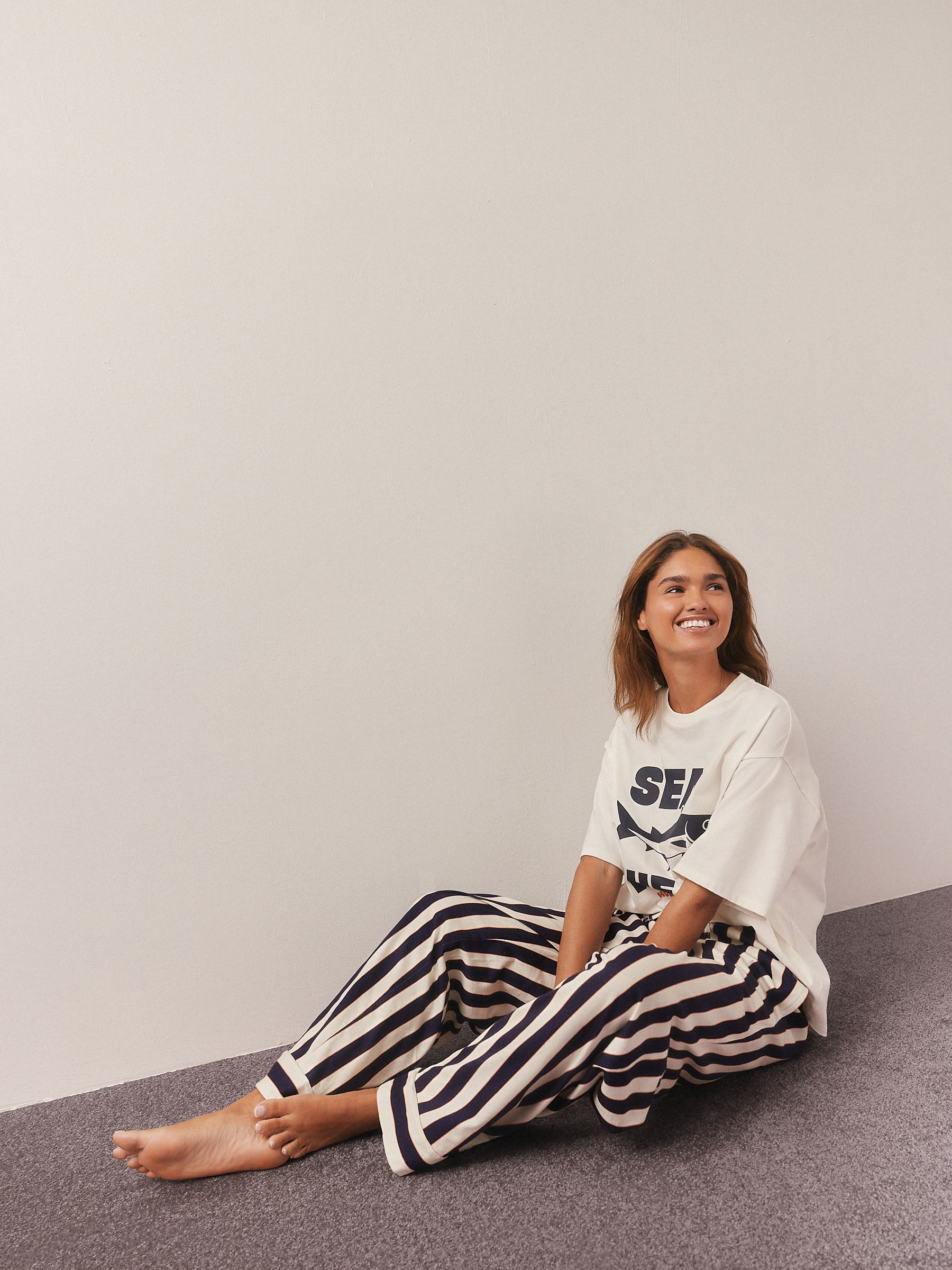 Marineblauwe vis met Strepen - Tricot pyjama met korte mouwen
