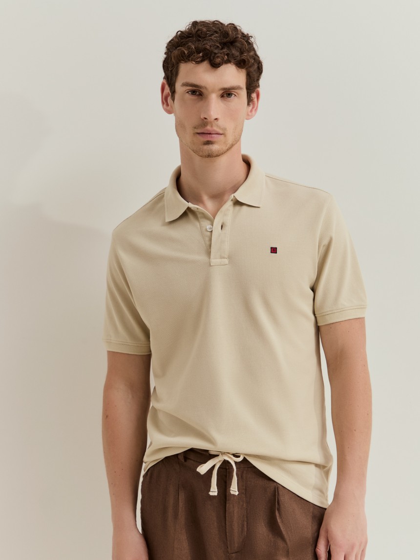 Polo de manga curta em algodão