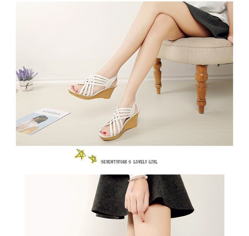 Vindler - Sandalen met bandjes en sleehak