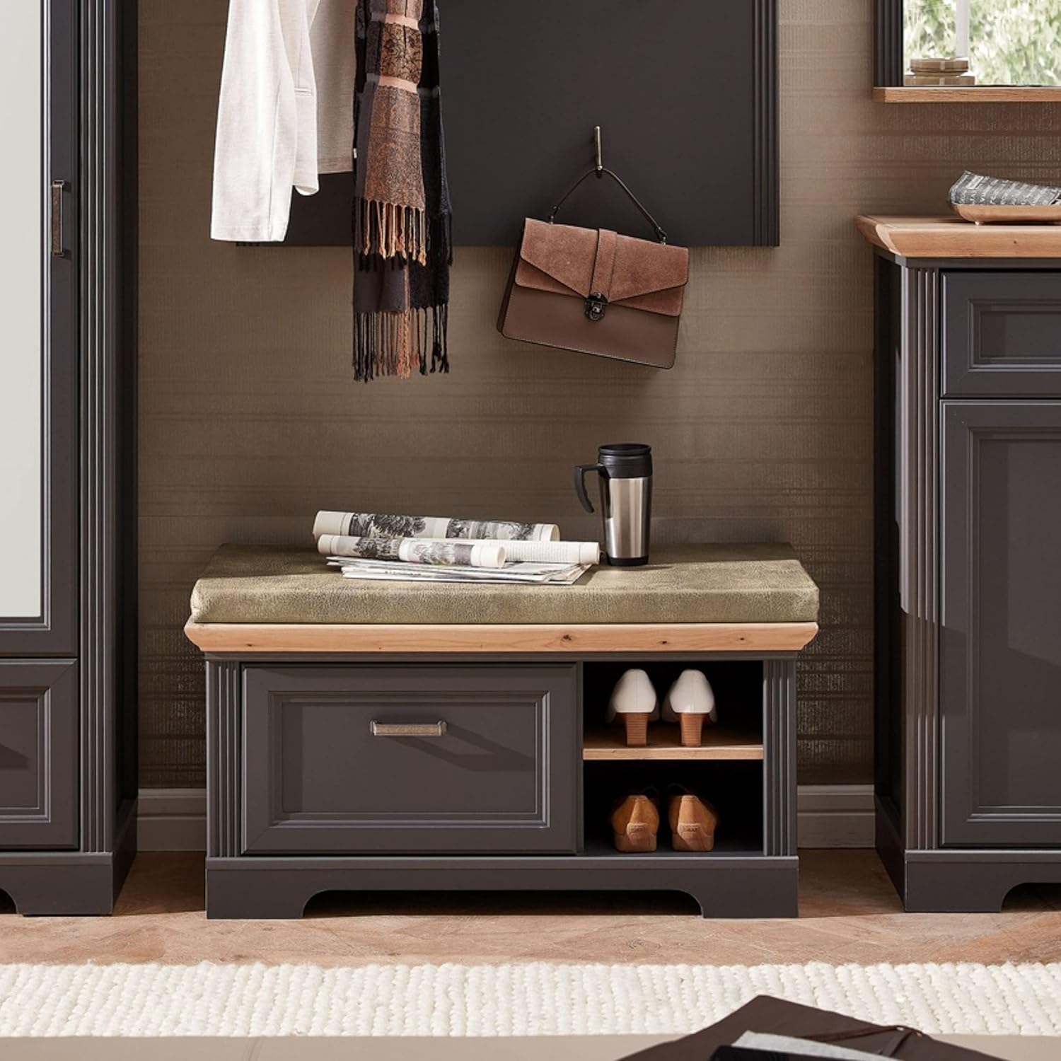 Stella Trading JASMIN Schuhbank mit Sitzfläche in Graphit, Artisan Eiche Optik - Landhausstil Sitzbank gepolstert mit Stauraum für Flur und Garderobe - 93 x 49 x 41 cm (B/H/T)