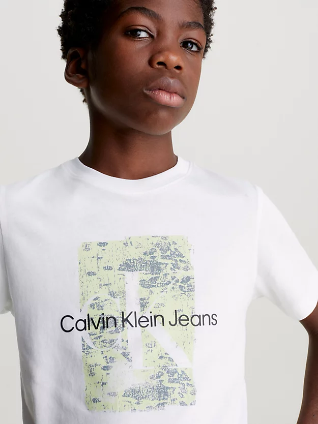 Camiseta estampada com logotipo
