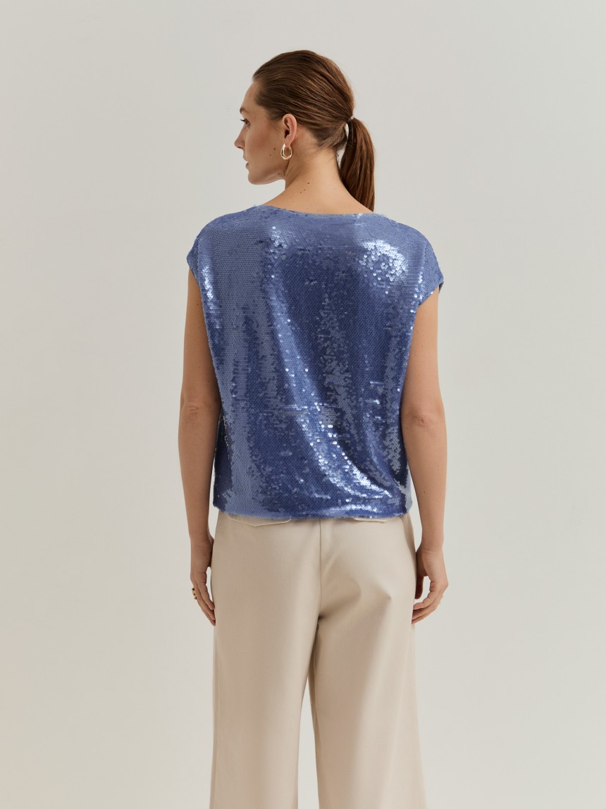 T-shirt com lantejoulas