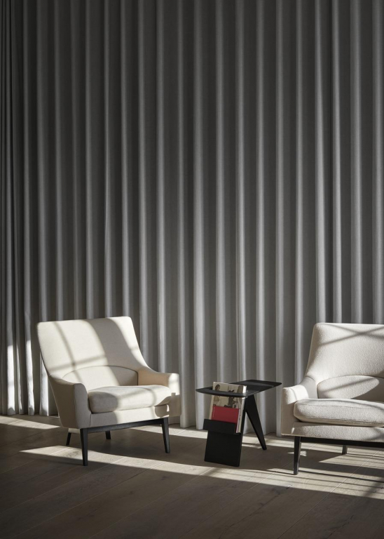 Fredericia Magazine bijzettafel black lacquered
