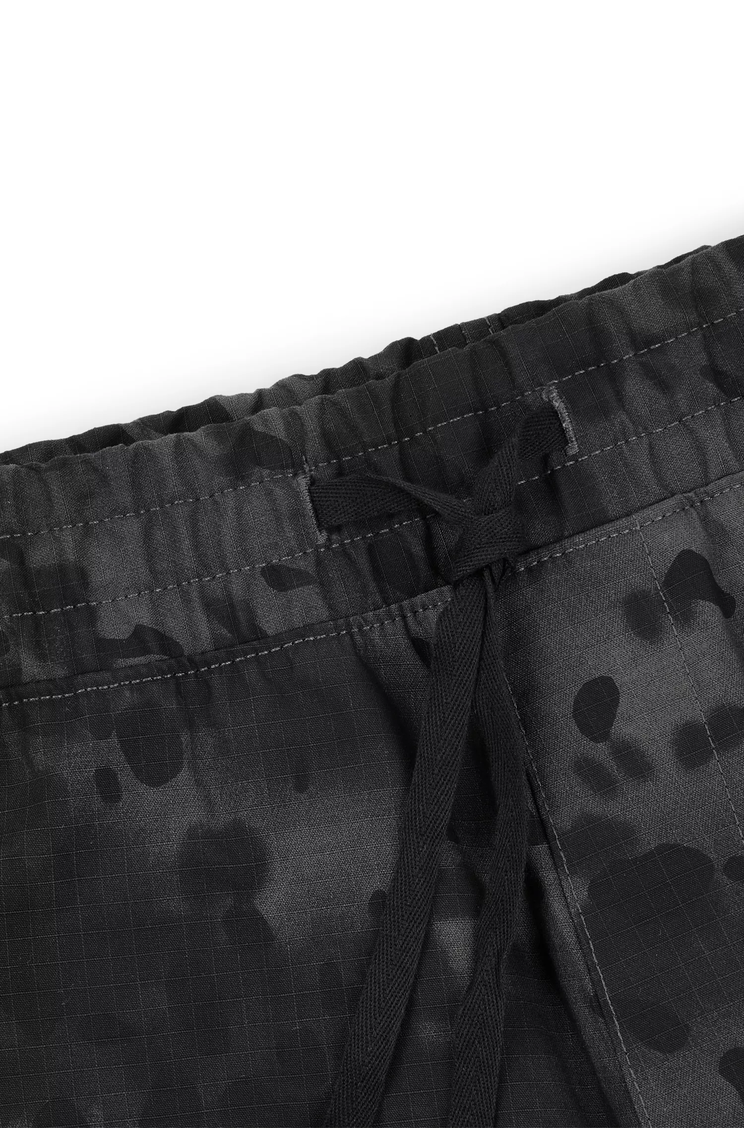 Calça cargo HUGO vermelha, corte regular, em algodão com estampa dálmata.