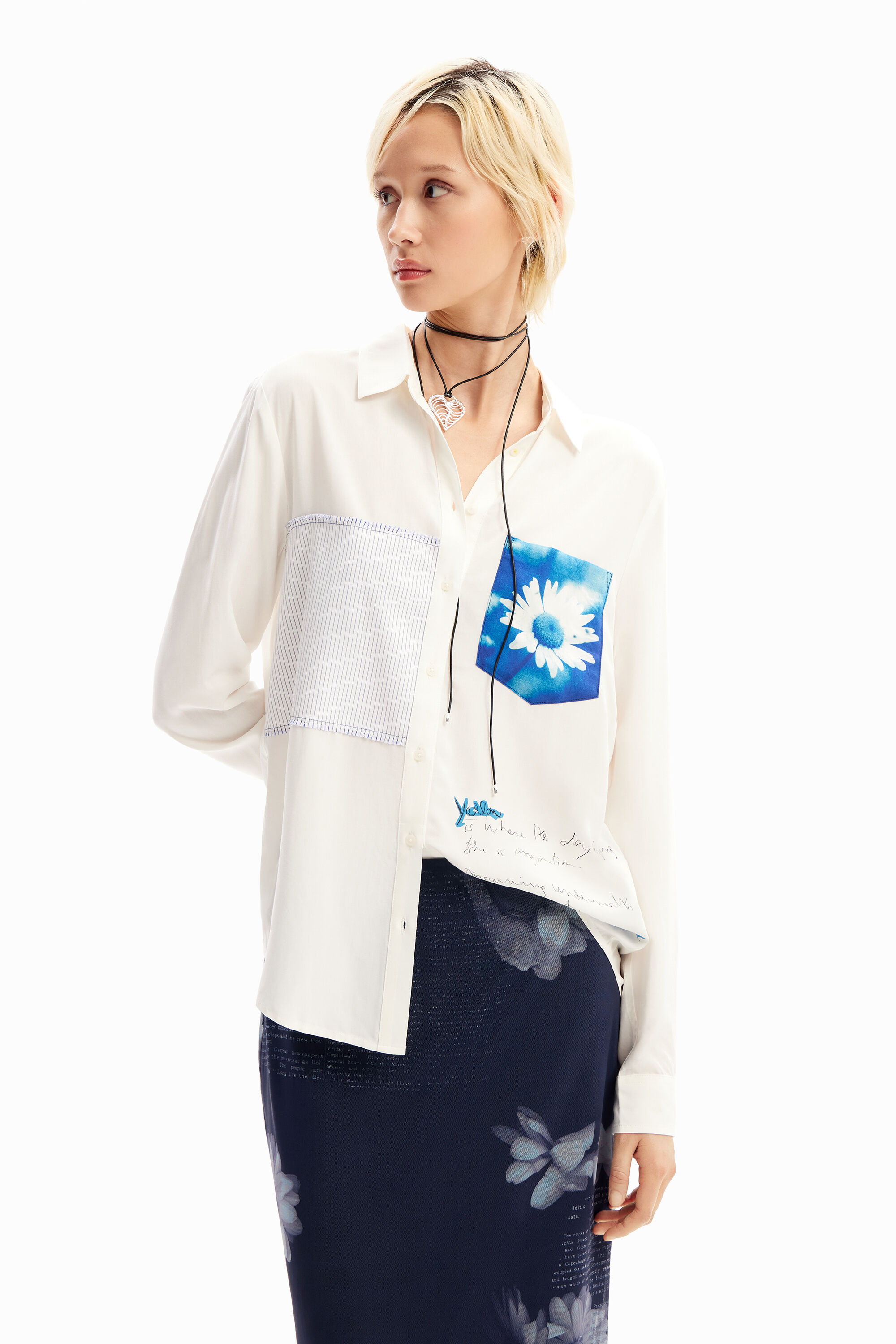 Camiseta com patch de bolsa Margarita