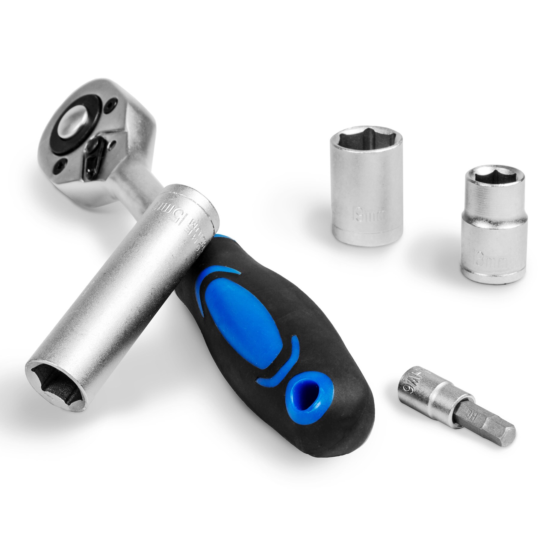 tectake® Steckschlüsselsatz, 94-teilig, 1/4 und 1/2 Zoll, mit Kodierung und Kugelfangrille, übersichtliche Anordnung im Kunststoffkoffer