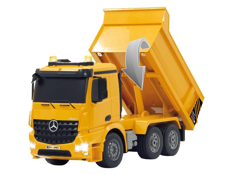 Bestuurbare graafmachine of kiepwagen