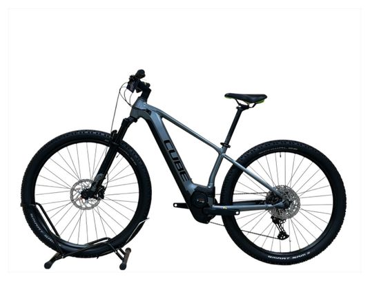 Produit reconditionné . Cube Reaction Hybrid Pro 625 Shimano Deore 2022 . Vélo électrique . Cube . très bon état