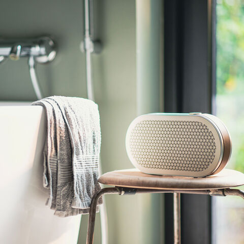 DALI KATCH G2 – exclusieve Bluetooth-luidspreker met schitterend geluid Caramel White