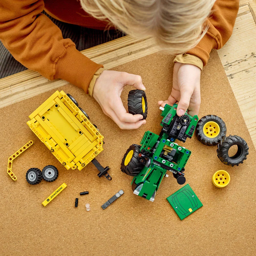 LEGO®TECHNIC 42136 - TRACTEUR JOHN DEERE 9620R 4WD