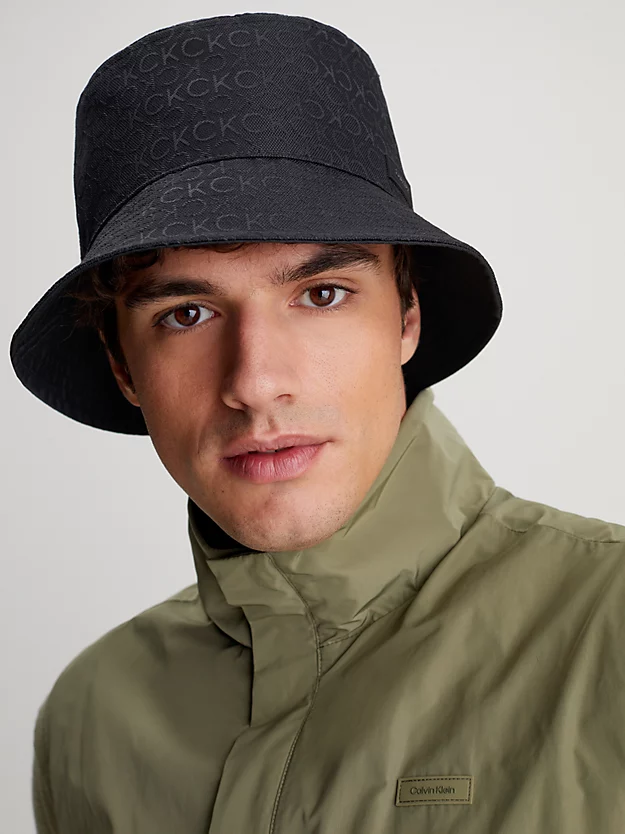 Chapéu bucket em jacquard com logotipo