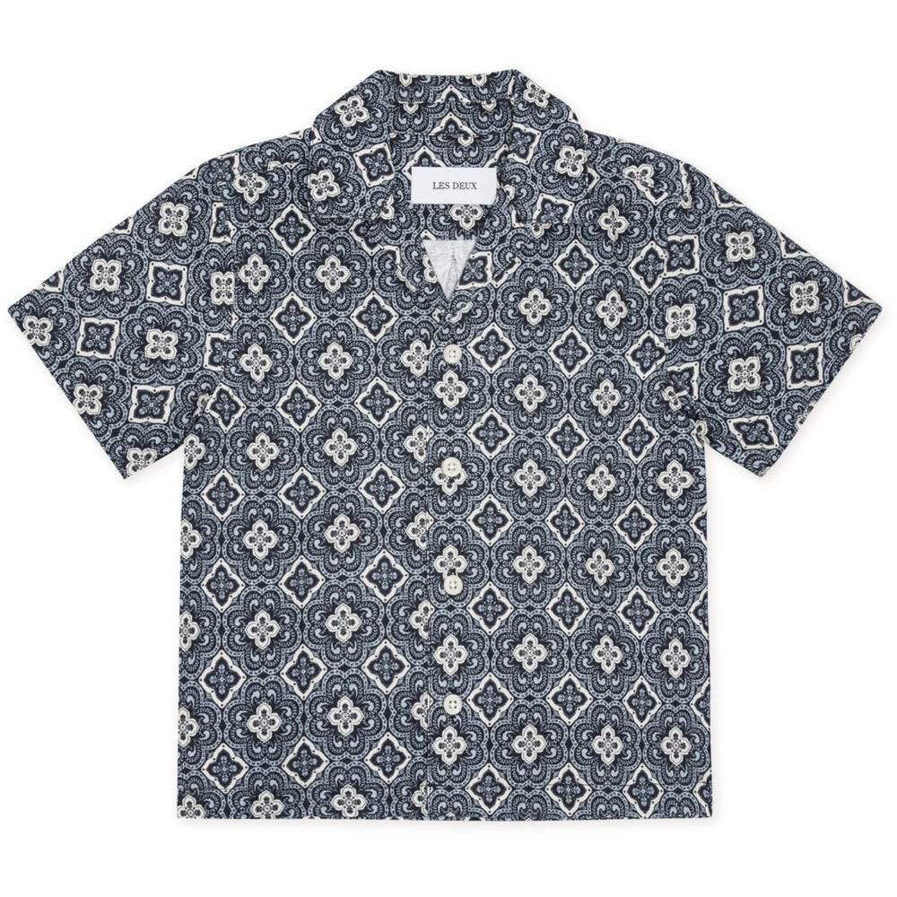 Køb Les Deux Kids Blue Fog Lukas Arabesque AOP SS Skjorte