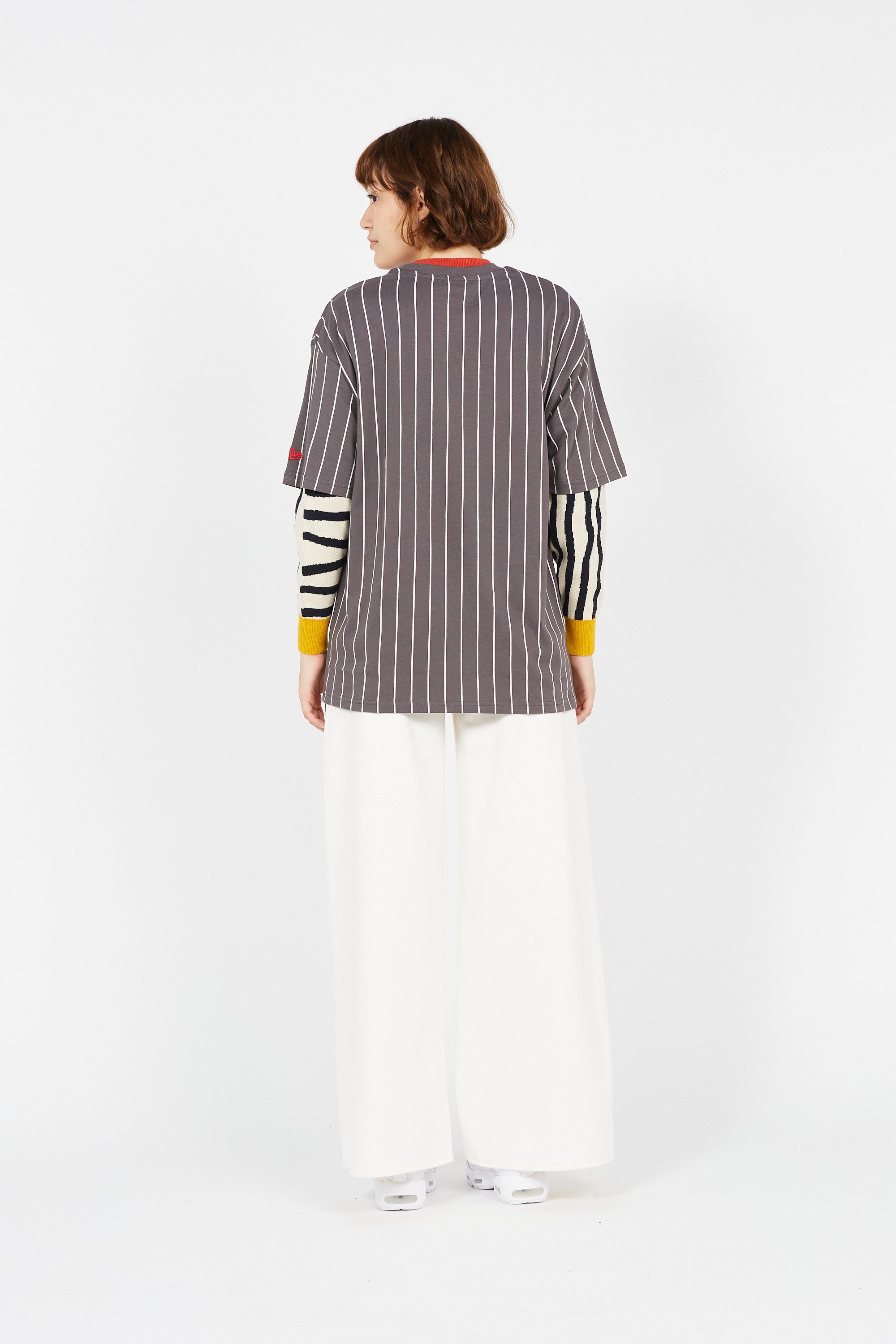 NEW ERA T-shirt PINSTRIPE WORDMARK Gris