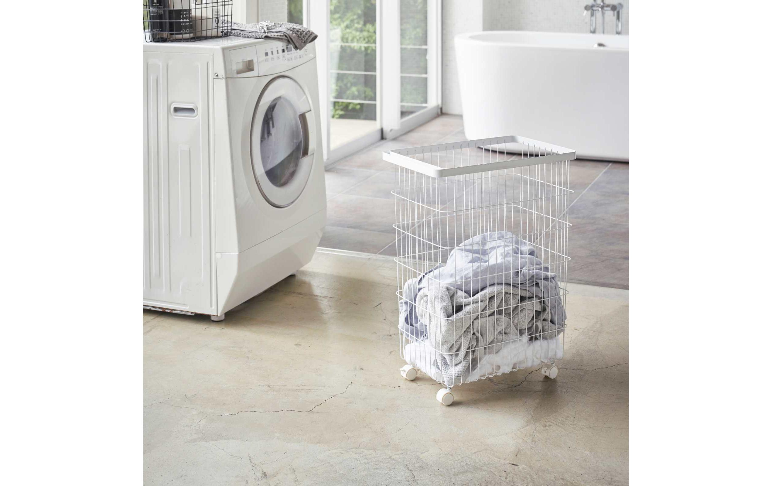 Wäschekorb Tower 50 l, Weiss<br>Wäschekorb mit Rollen