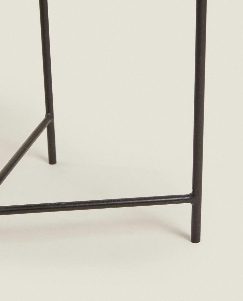 MESA LATERAL DE CARVALHO