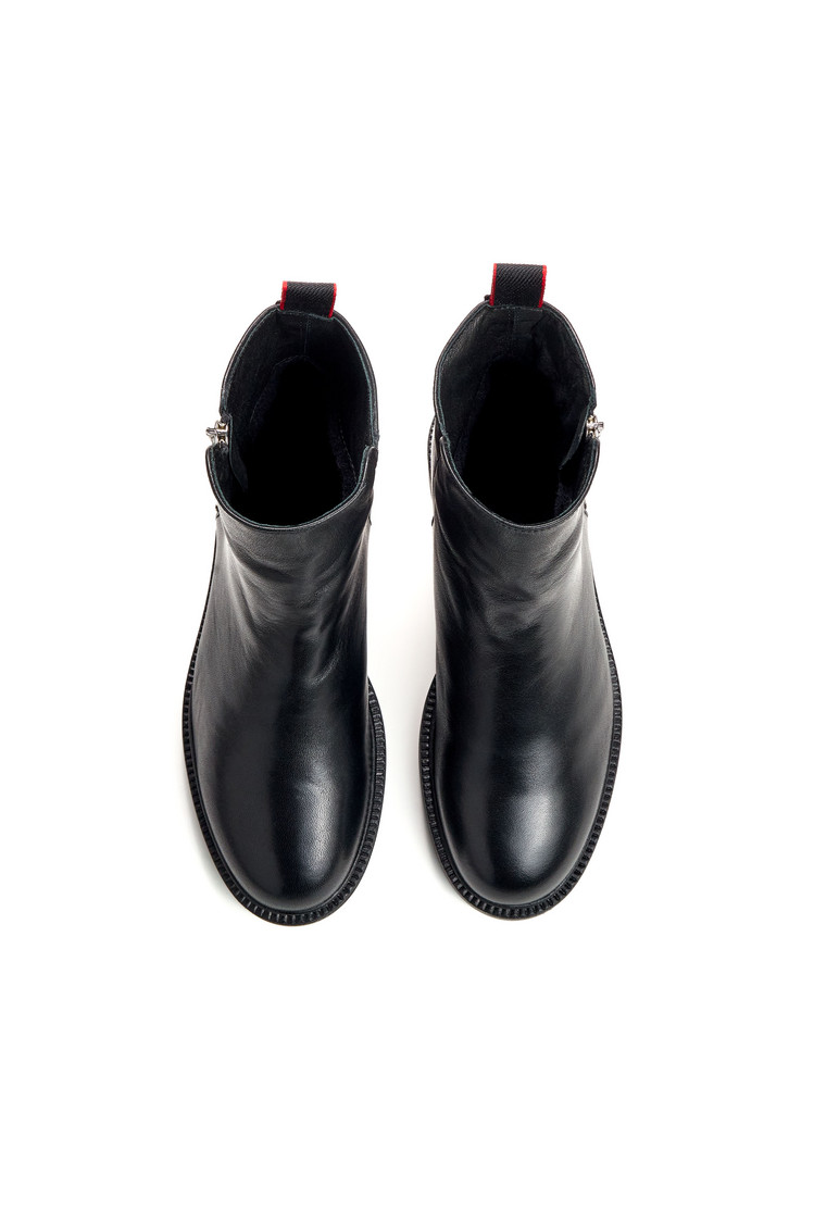 STIEFELETTE Schwarz