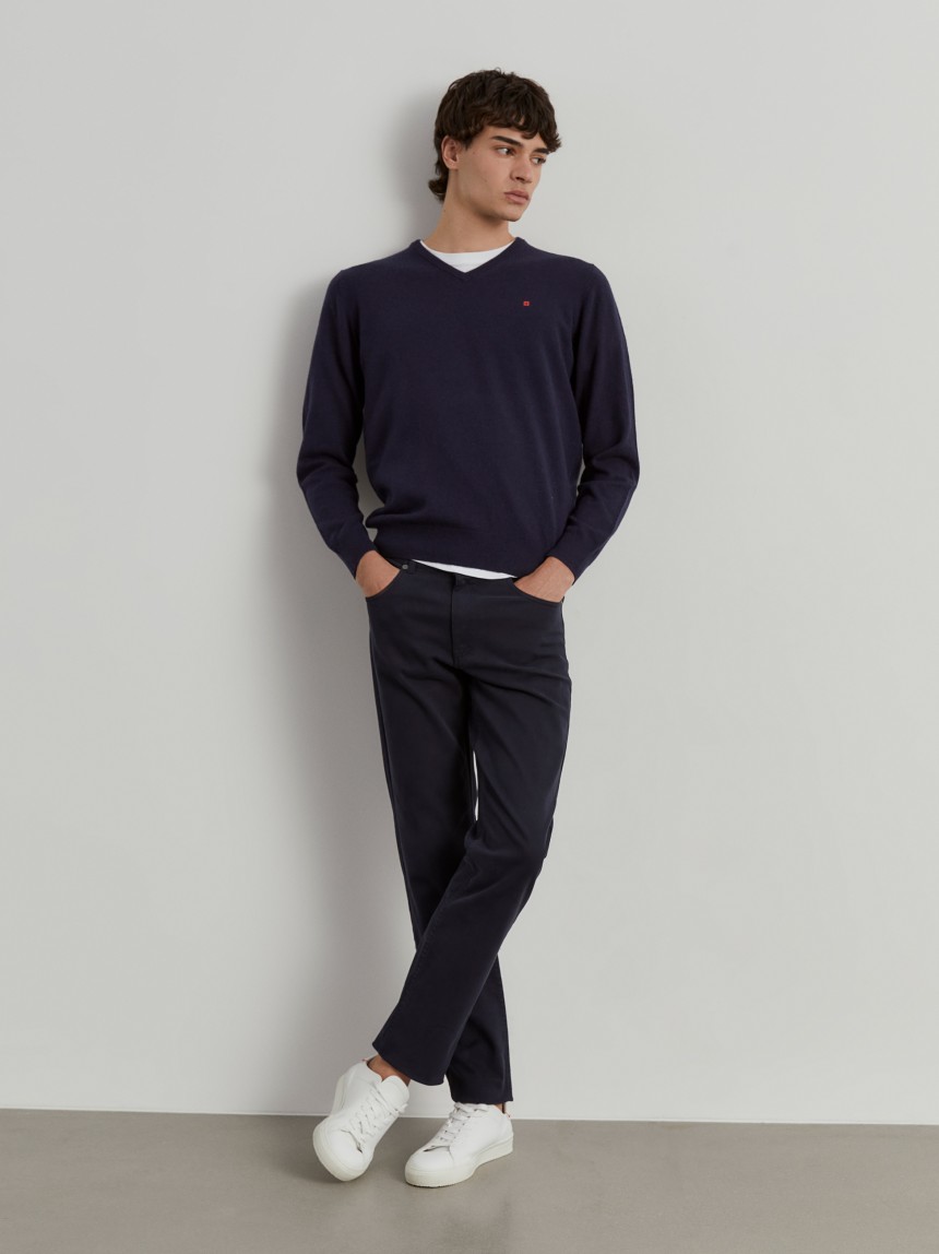 Pullover de lã decote em V