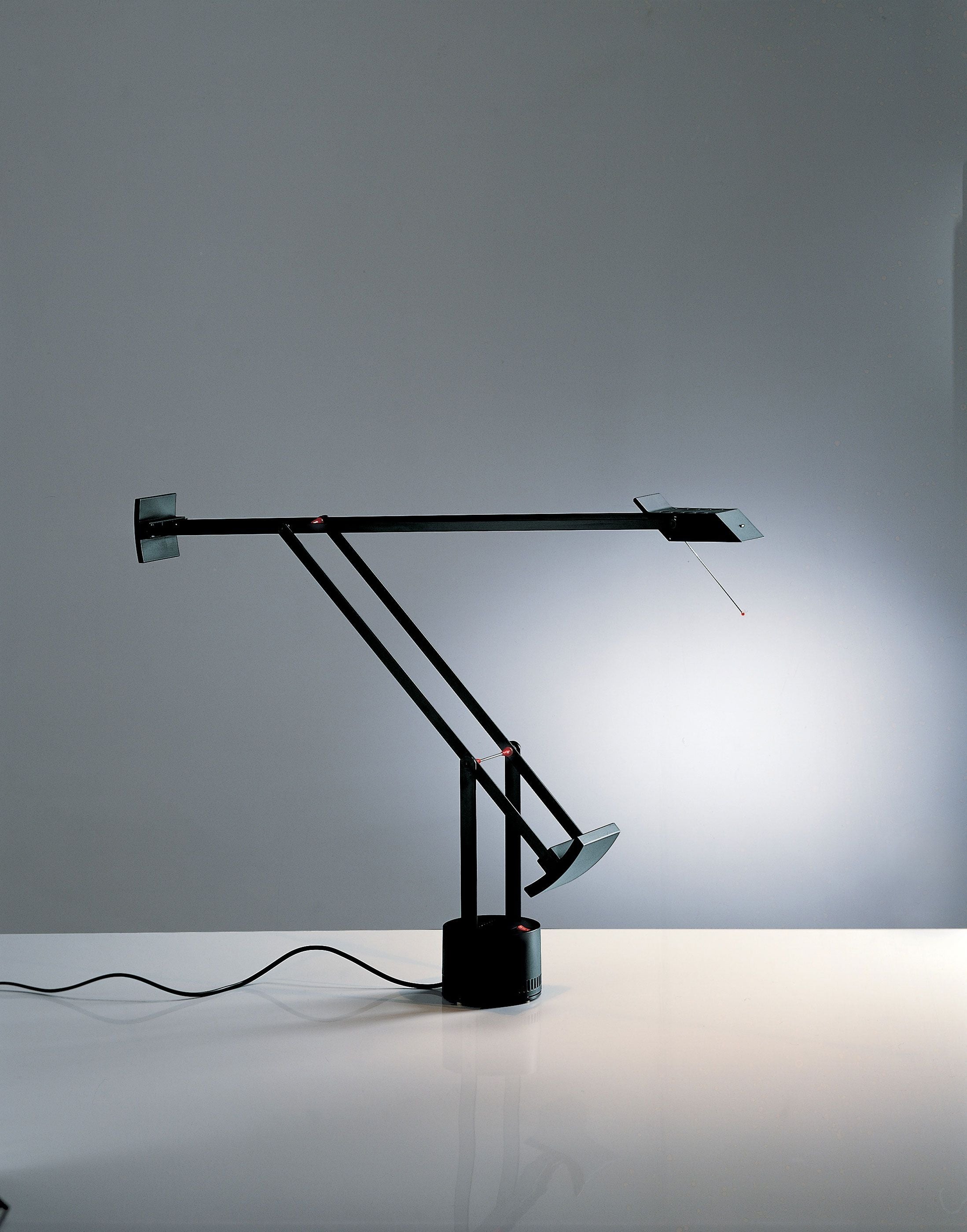 Tizio bureaulamp retrofit wit